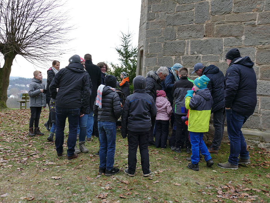 Krippenandacht mit Segnung der Kinder (Foto: Karl-Franz Thiede)